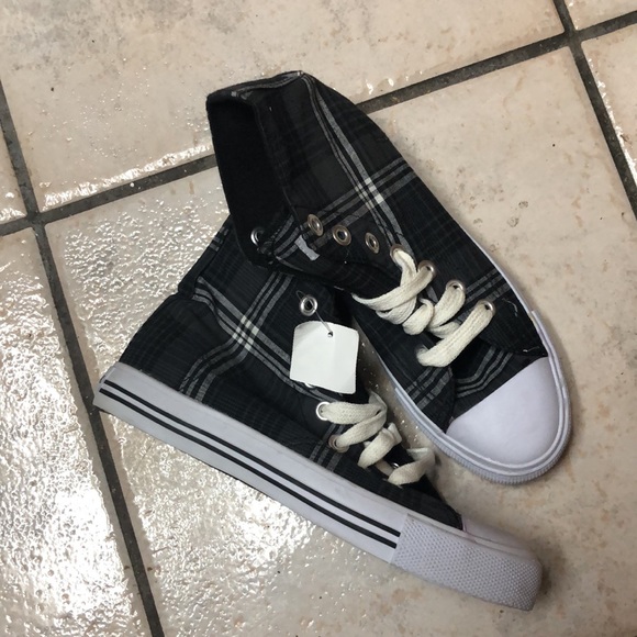 Airwalk Shoes Nwt Airwalk Plaid High Tops Poshmark